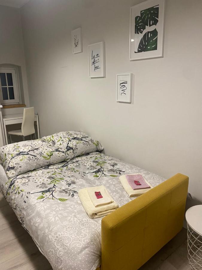 Przytulna Kawalerka 10Min Pieszo Od Dworca/Galerii Apartment คาโตวีตเซ ภายนอก รูปภาพ