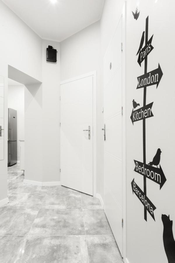 Przytulna Kawalerka 10Min Pieszo Od Dworca/Galerii Apartment คาโตวีตเซ ภายนอก รูปภาพ